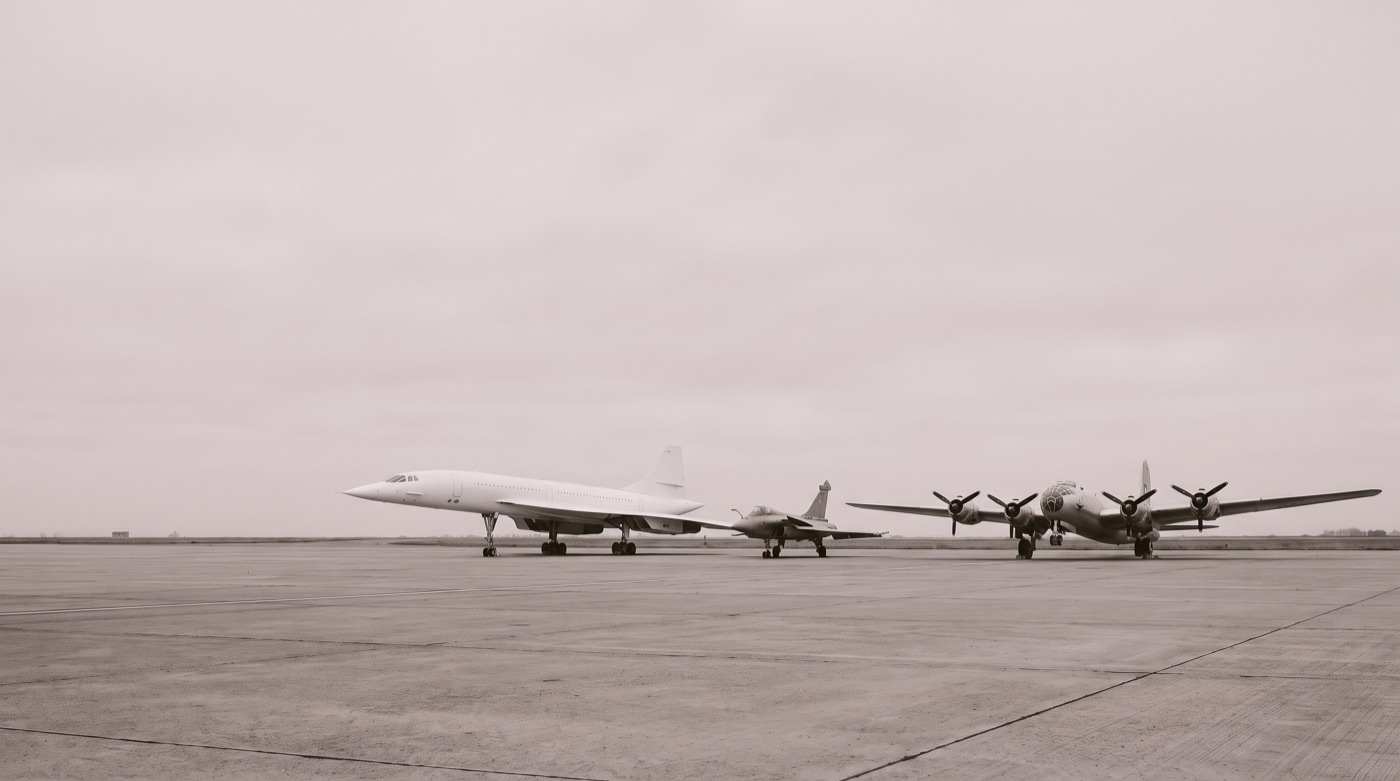 Concorde, Rafale et B-17 alignés sur le tarmac
